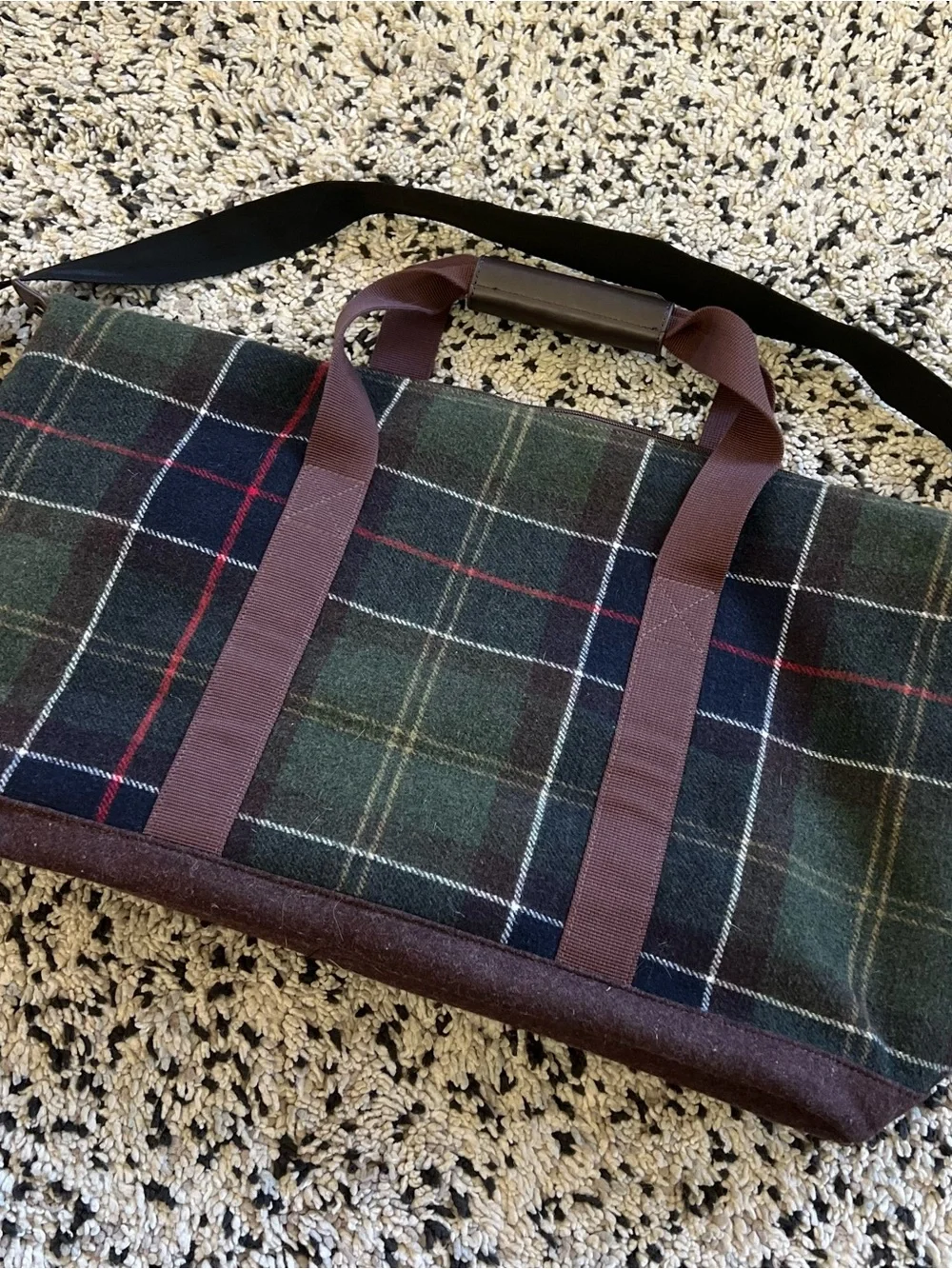 Barbour Men's Classic Tartan Plaid Duffle Bag